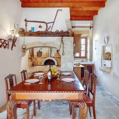 Traditional Home Vereniki With Heated Pool - By Apokoronas Villas Gavalochori Eksteriør billede